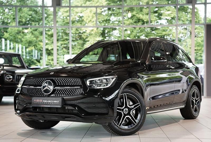 Schwarz Gebraucht 2019 Mercedes GLC200 AMG line SUV | 34.900 € (Fairer Preis) - Bild 1/4