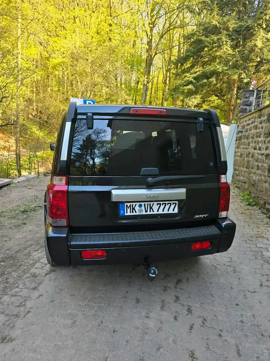 Second-hand Jeep Commander 218 CP (160 kW) 2008 Negru SUV