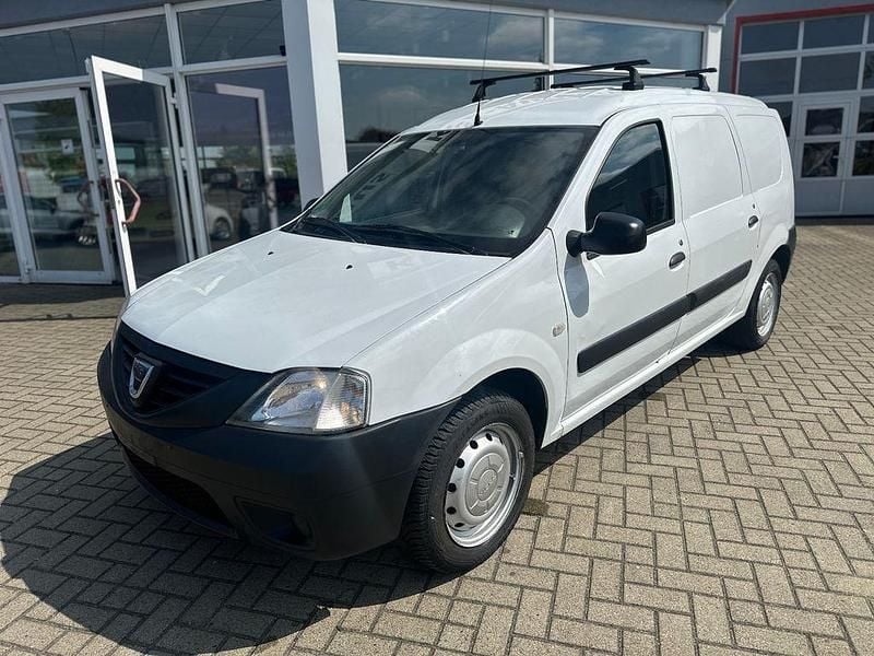 Weiß Gebraucht 2012 Dacia Logan Ambiance Limousine | 3.490 € (Fairer Preis) - Bild 1/4