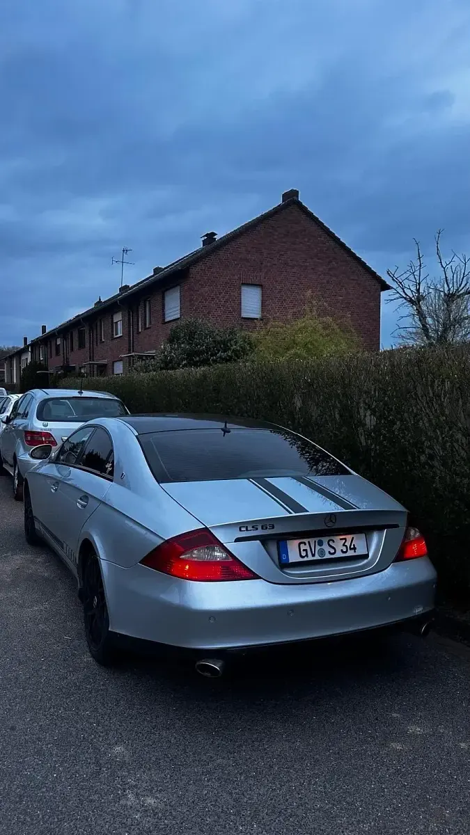 Gebraucht Mercedes CLS350 275 PS (202 kW) 2007 Silber Limousine