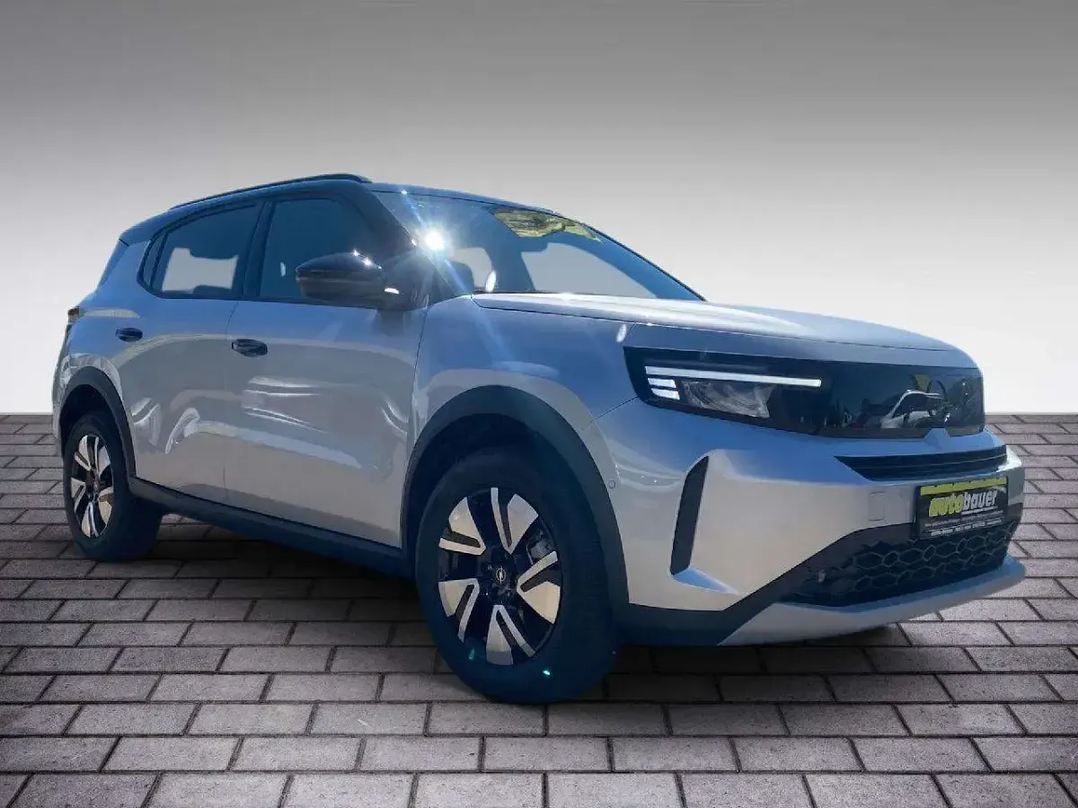 Neu Opel Frontera Ultimate 136 PS (100 kW) 2026 Lackierung aluminiumgrau/typ SUV