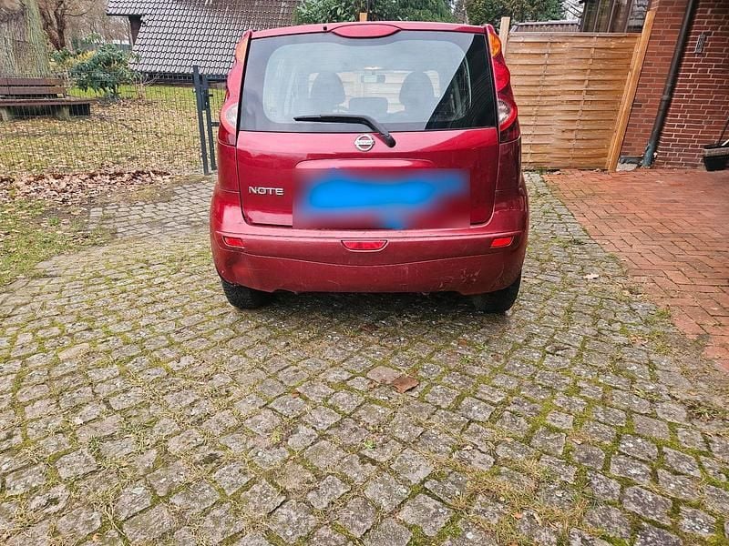 Gebraucht Nissan Note 88 PS (64 kW) 2012 Rot Kleinwagen