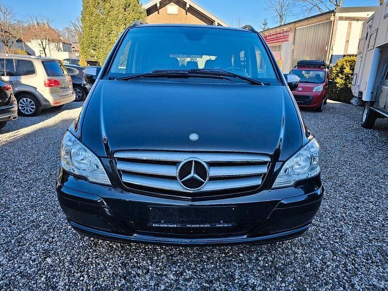 Schwarz Gebraucht 2011 Mercedes Viano Edition Van / Kleinbus | 14.500 € (Guter Preis) - Bild 1/4