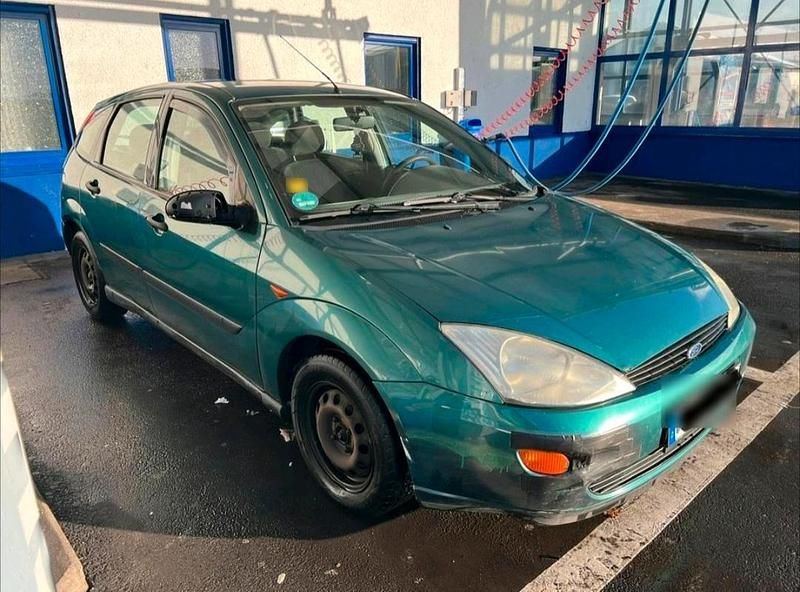 Gebraucht Ford Focus 101 PS (74 kW) 1999 Grün Kleinwagen