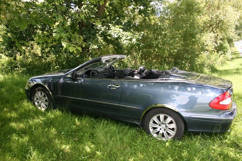 Gebraucht Mercedes CLK200 184 PS (135 kW) 2007 Blau Cabrio