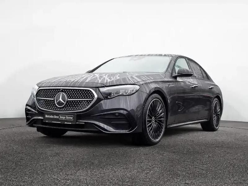 Gebraucht Mercedes E200 AMG 204 PS (150 kW) 2024 Grau graphitgrau metallic Limousine