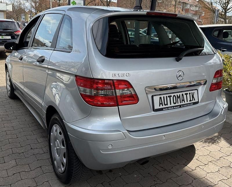 Gebraucht Mercedes B150 95 PS (69 kW) 2006 Silber Van / Kleinbus