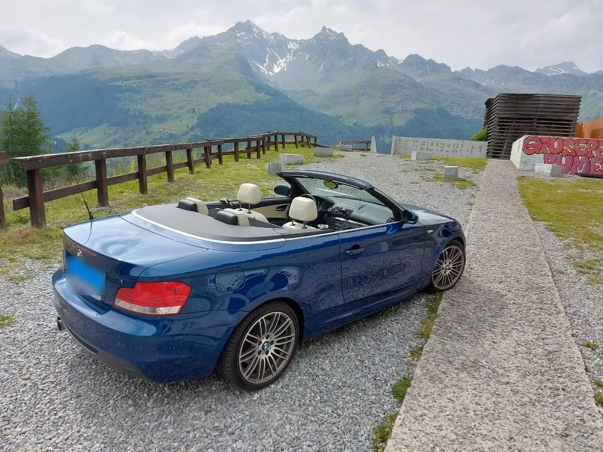 Gebraucht BMW 135 Cabriolet M Sport 306 PS (225 kW) 2009 Blau Cabrio