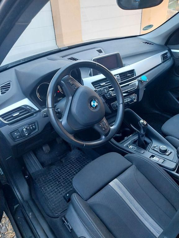 Schwarz Gebraucht 2018 BMW X1 SUV | 18.000 € (Superpreis) - Bild 1/4