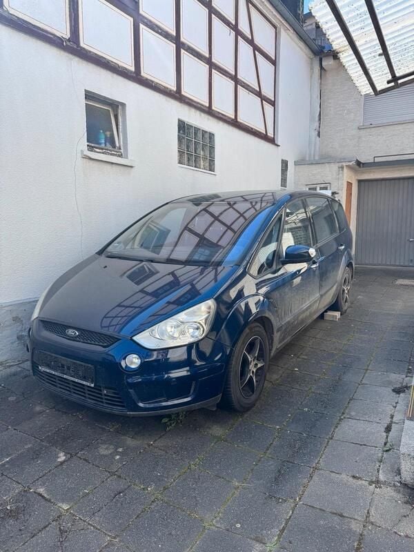 Blau Gebraucht 2009 Ford S-MAX S Van / Kleinbus | 1.970 € - Bild 1/4