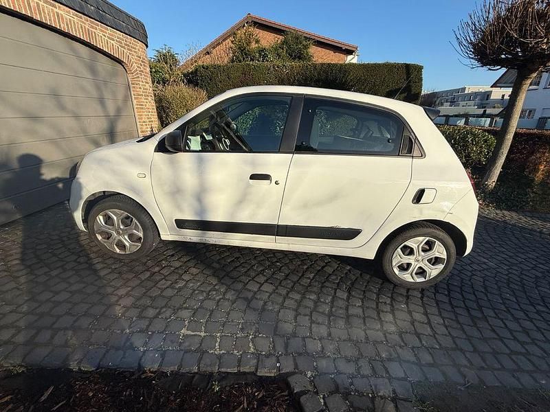 Gebraucht Renault Twingo Life 65 PS (47 kW) 2019 Weiß Kleinwagen