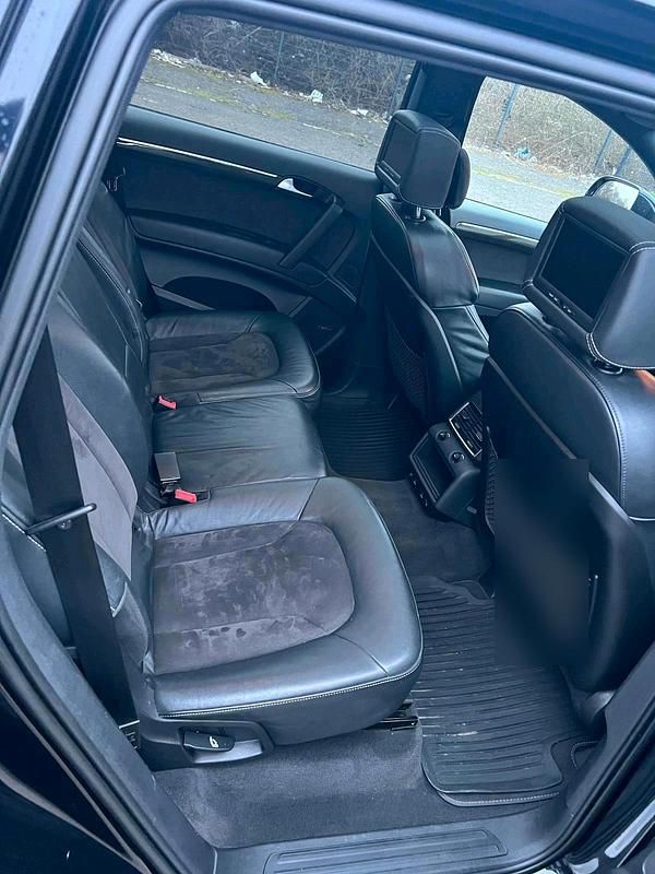 Schwarz Gebraucht 2011 Audi Q7 S-Line SUV | 14.800 € - Bild 1/4