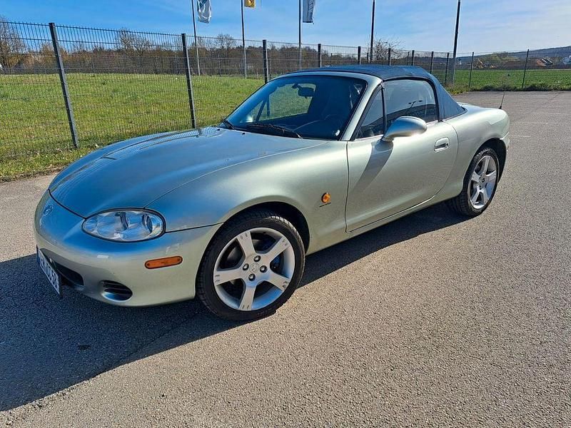 Second-hand Mazda MX5 110 CP (80 kW) 2003 Argintiu Cabrio