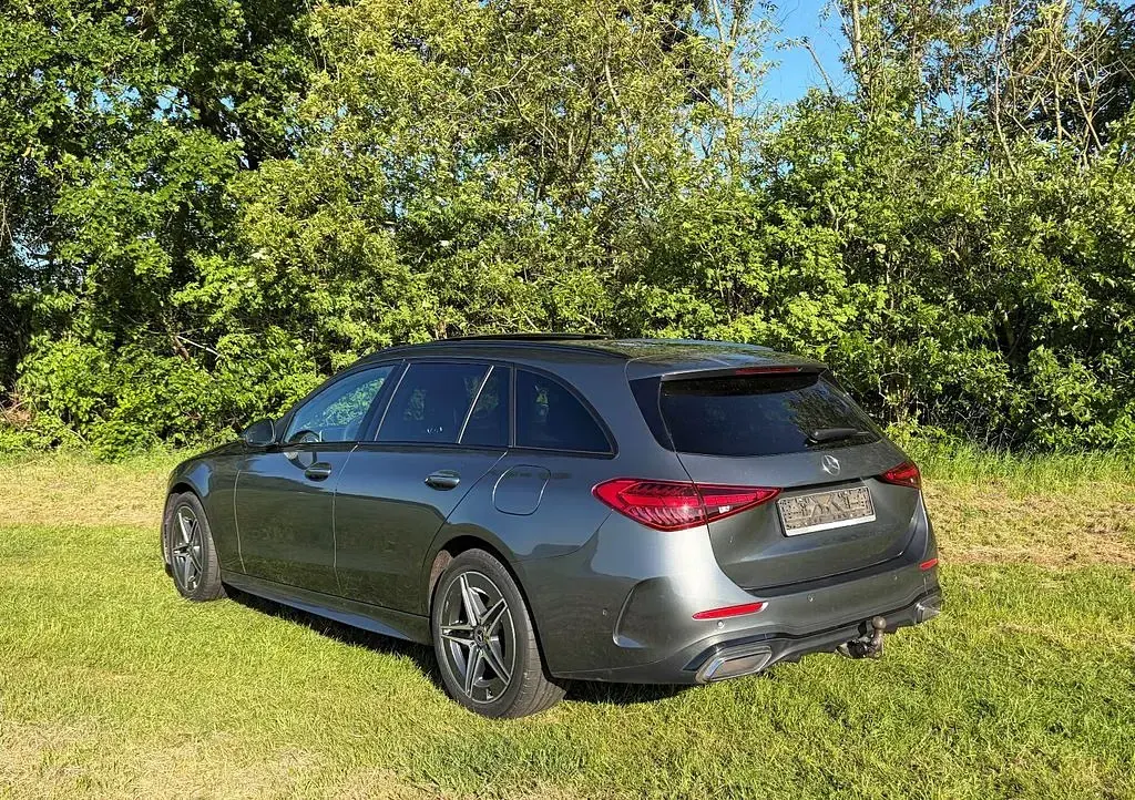 Gebraucht Mercedes C300e AMG line 313 PS (230 kW) 2022 Grau Limousine
