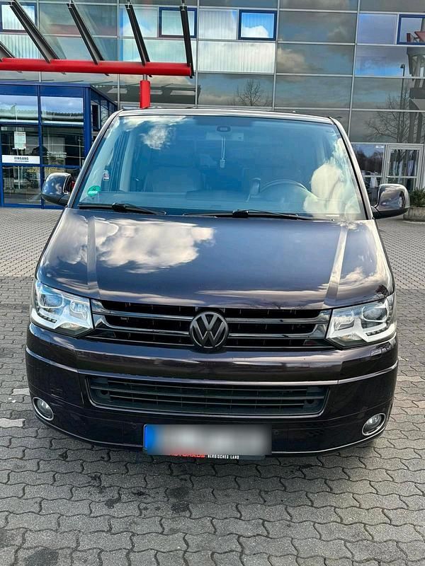 Schwarz Gebraucht 2013 VW Multivan Van / Kleinbus | 18.500 € (Superpreis) - Bild 1/4