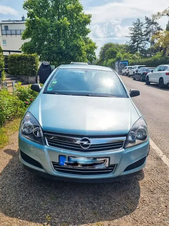 Gebraucht Opel Astra Selection 116 PS (85 kW) 2009 Blau Limousine