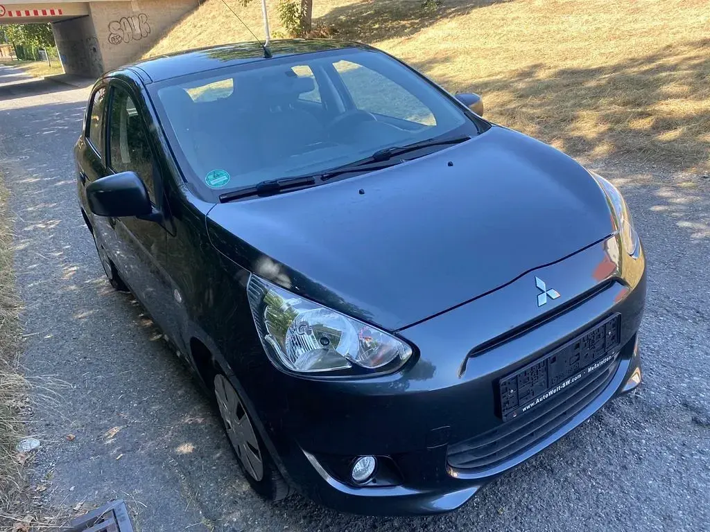 Gebraucht Mitsubishi Space Star 71 PS (52 kW) 2014 Grau Van / Kleinbus