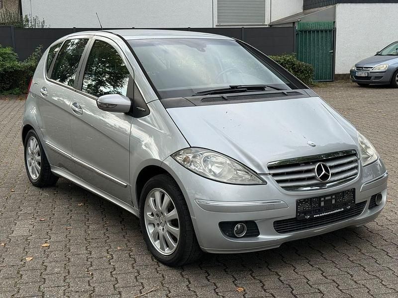 Gebraucht Mercedes A200 Elegance 140 PS (102 kW) 2005 Silber Van / Kleinbus