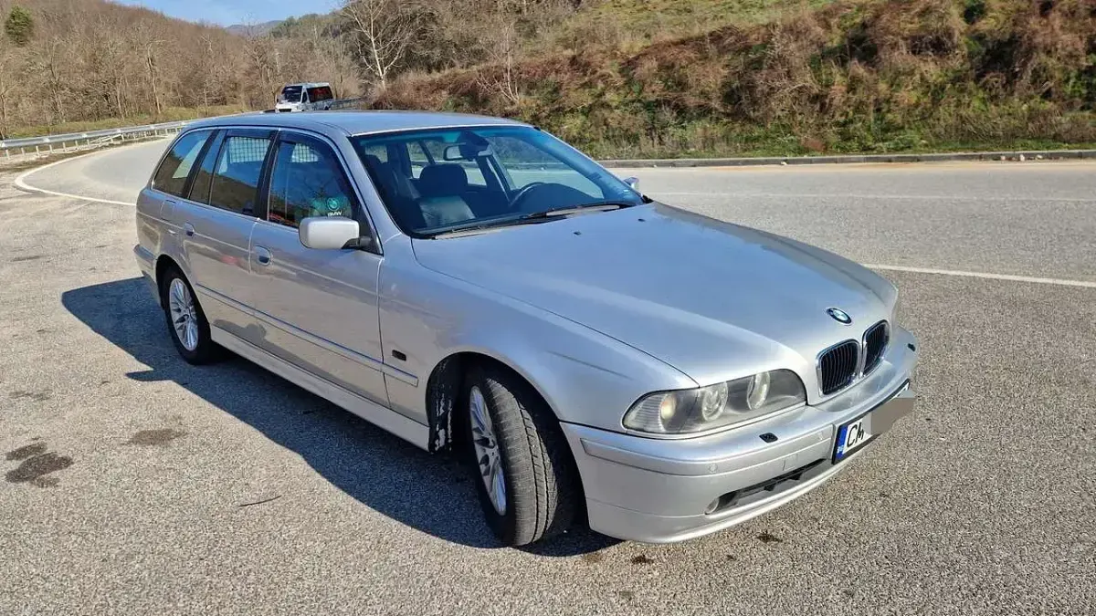 Gebraucht BMW 530 193 PS (141 kW) 2003 Kombi