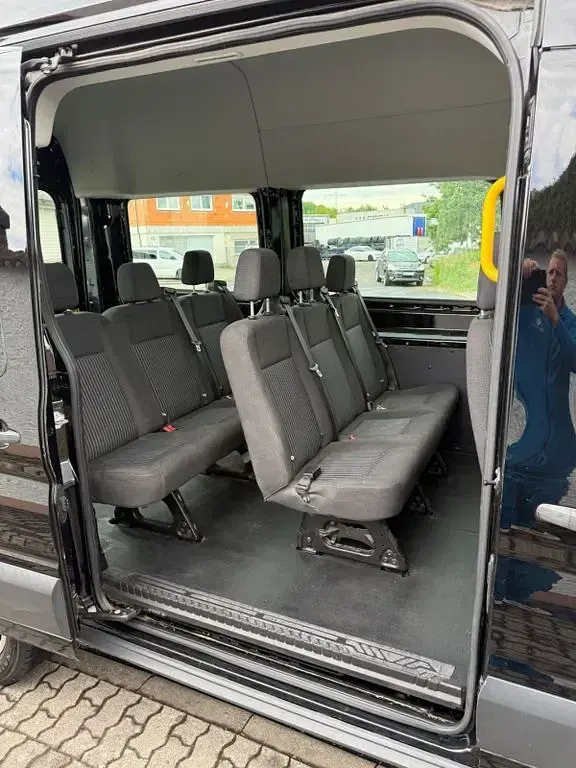 Gebraucht Ford Transit 170 PS (125 kW) 2019 Schwarz Kombi