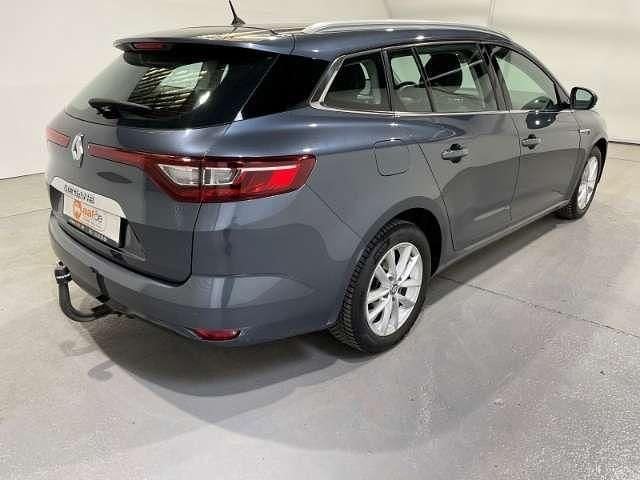 Gebraucht Renault Mégane GrandTour Intens 132 PS (97 kW) 2017 Grau Kombi