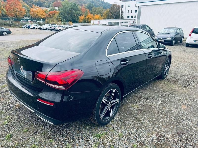 Gebraucht Mercedes A250 Edition 1 160 PS (117 kW) 2020 Schwarz Limousine