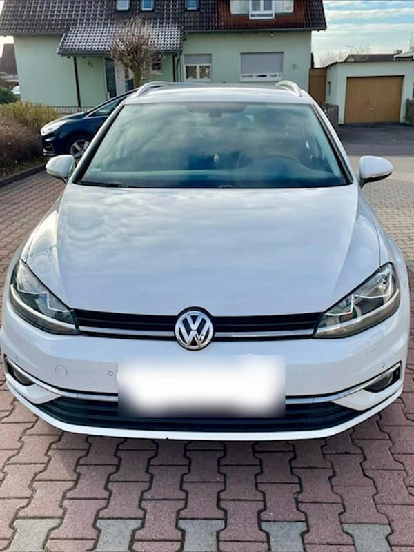 Gebraucht VW Golf VII 115 PS (84 kW) 2018 Weiß Kombi