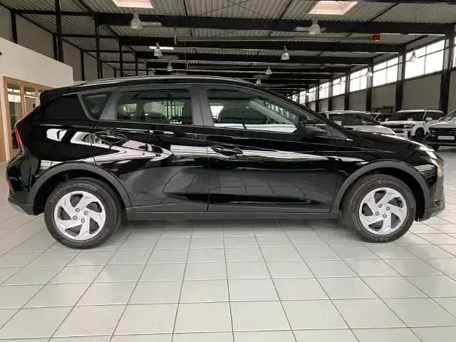 Neu Hyundai Bayon Select 101 PS (74 kW) 2025 Schwarz SUV