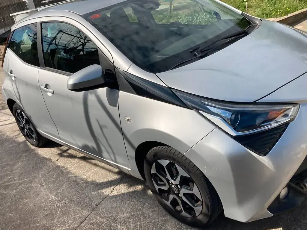 Gebraucht Toyota Aygo X-clusiv 72 PS (52 kW) 2019 Grau Kleinwagen