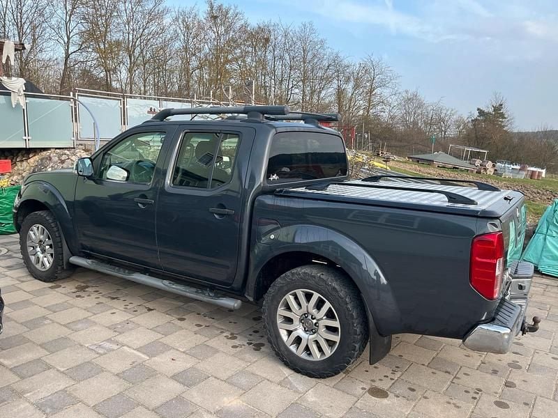 Gebraucht Nissan Navara 171 PS (125 kW) 2007 Grau Pickup