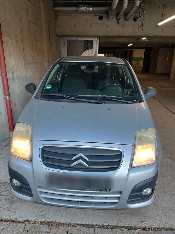Grau Gebraucht 2006 Citroën C2 Kleinwagen | 2.000 € (Fairer Preis) - Bild 1/4