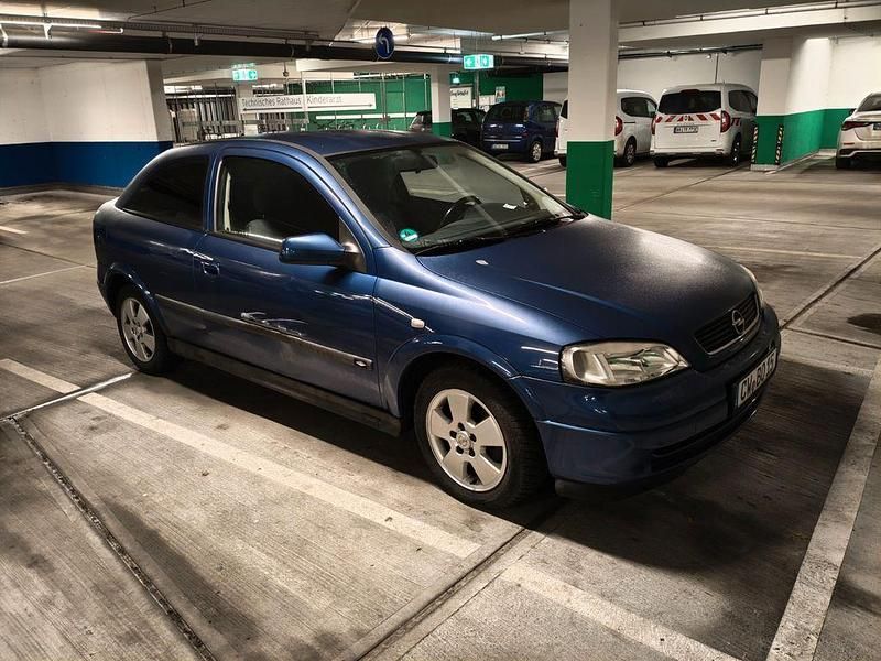 Gebraucht Opel Astra 125 PS (91 kW) 2002 Blau Limousine