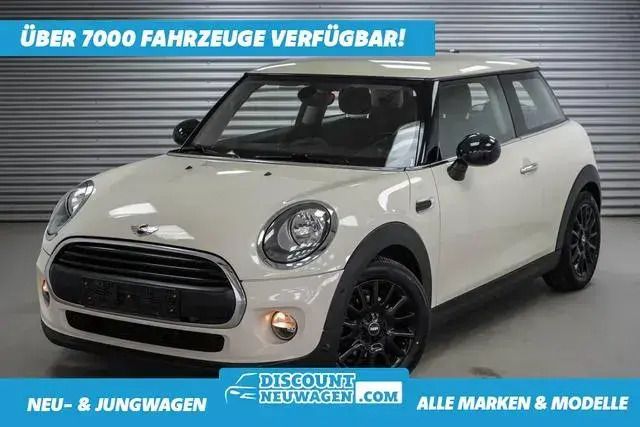 Pepper white uni () Gebraucht 2015 Mini Metropolitan Kleinwagen | 12.605 € - Bild 1/4