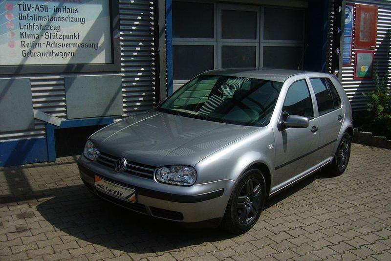 Gebraucht VW Golf IV 75 PS (55 kW) 2001 Grau Limousine