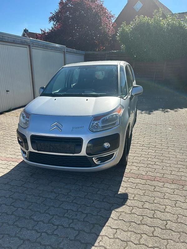 Silber Gebraucht 2010 Citroën C3 Picasso Van / Kleinbus | 3.350 € (Fairer Preis) - Bild 1/4