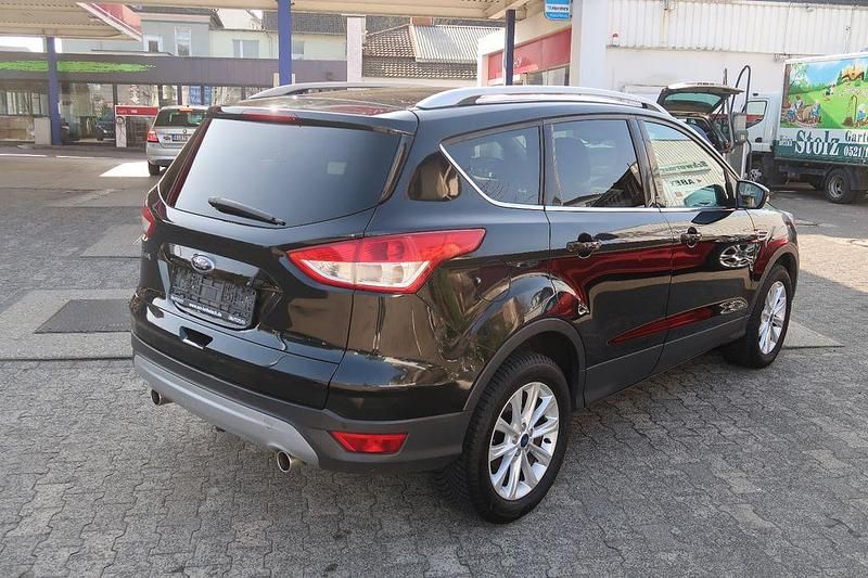 Gebraucht Ford Kuga Titanium 150 PS (110 kW) 2015 Schwarz SUV
