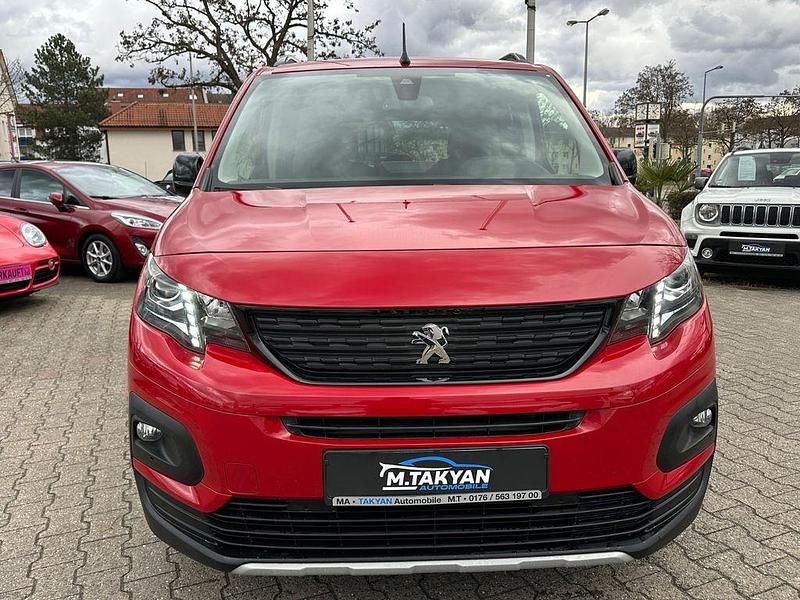 Gebraucht Peugeot Rifter 110 PS (80 kW) 2018 Rot Van / Kleinbus
