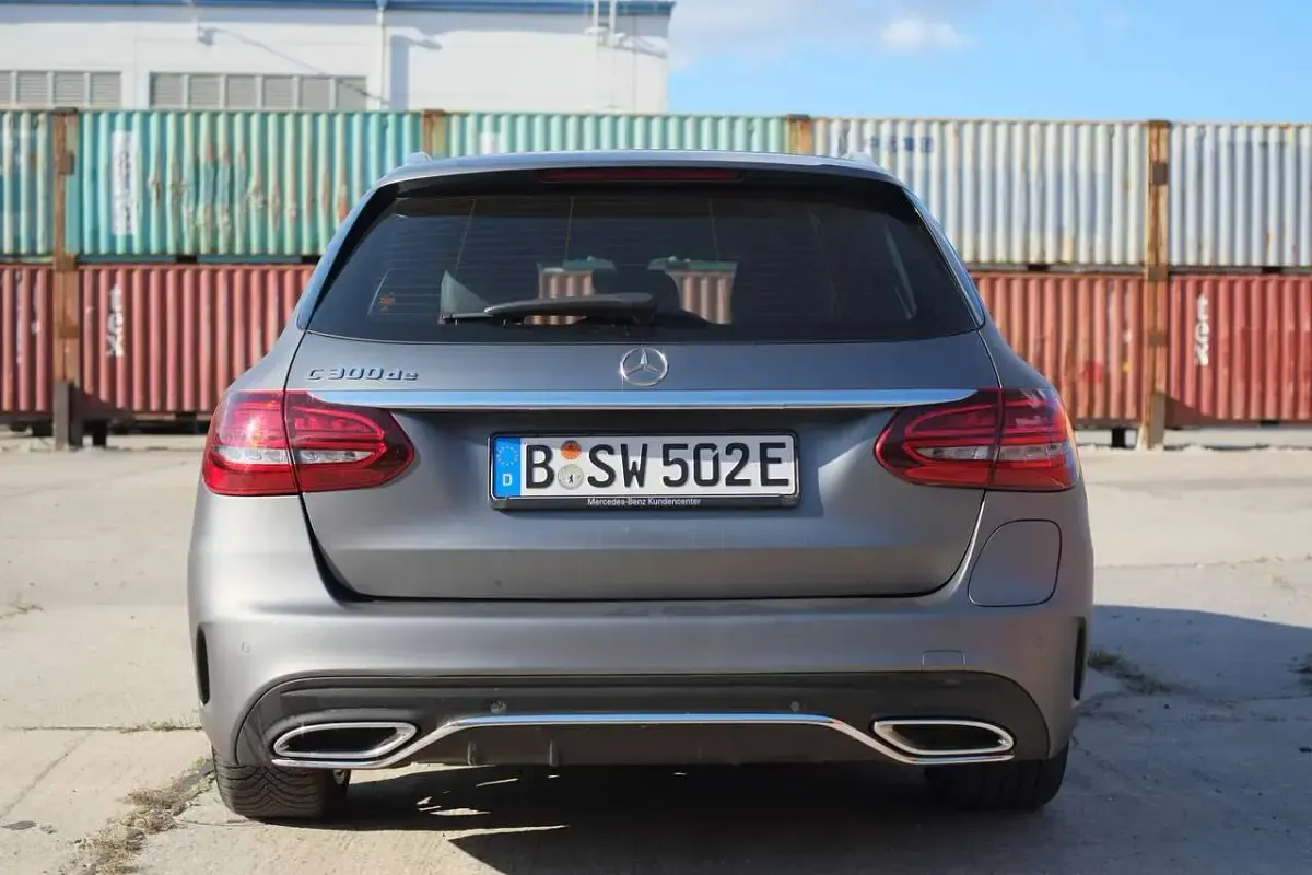 Gebraucht Mercedes C300e AMG line 306 PS (225 kW) 2020 Grau Kombi