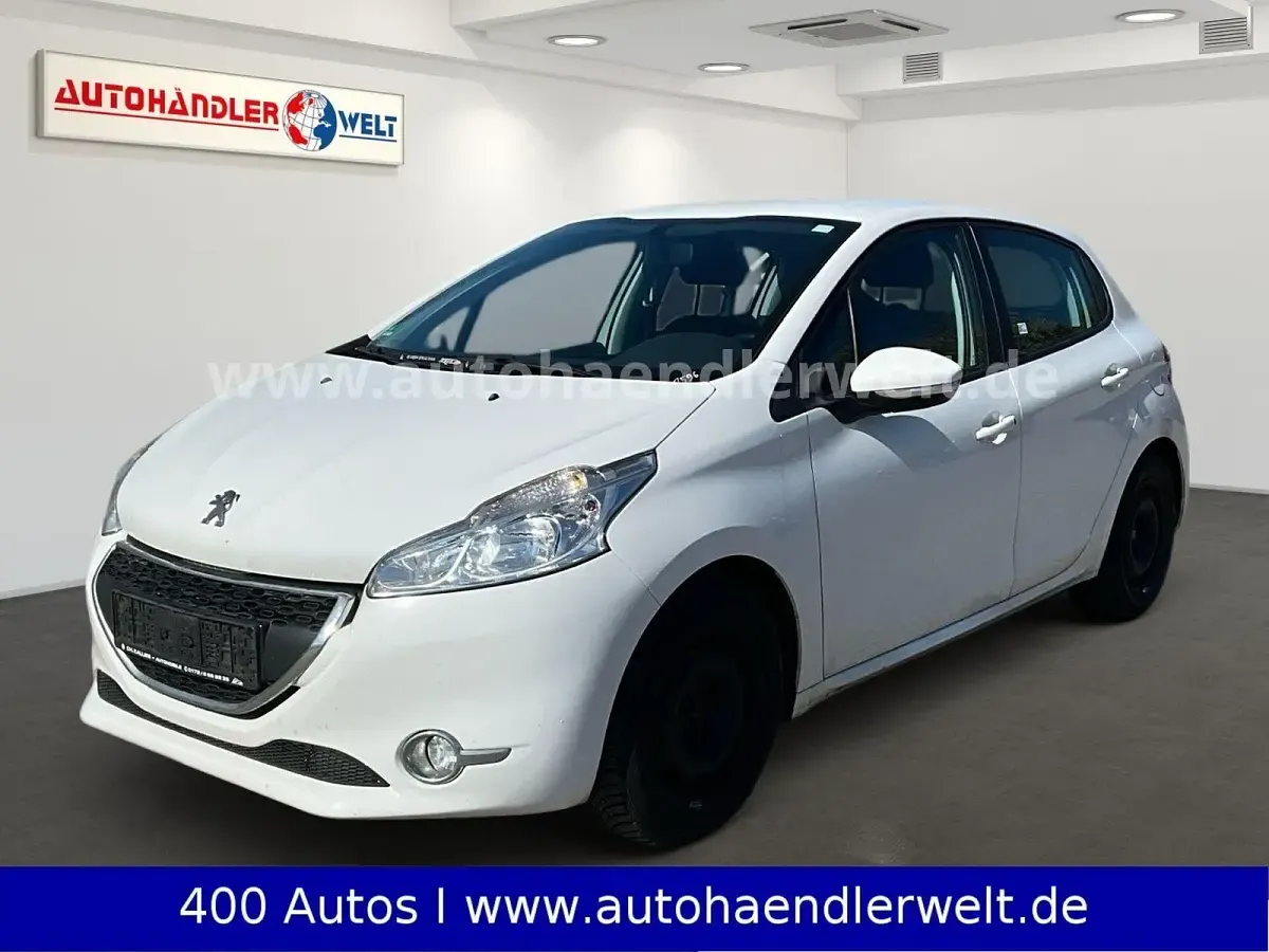 Gebraucht Peugeot 208 Active 68 PS (50 kW) 2014 Weiß Kleinwagen