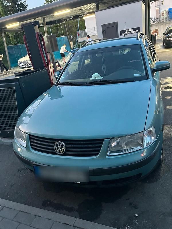 Andere außenfarben Gebraucht 1998 VW Passat Kombi | 450 € (Superpreis) - Bild 1/4