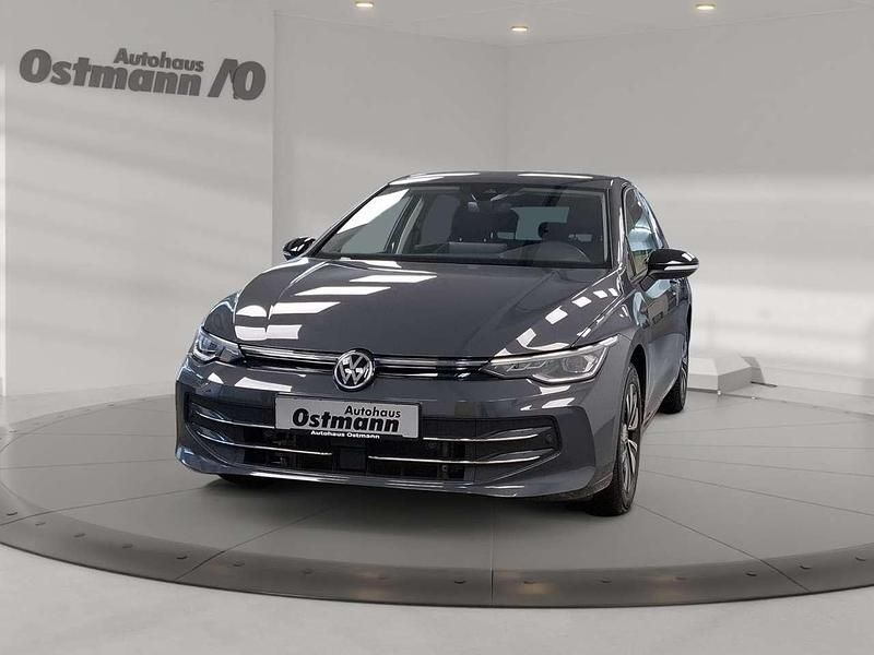 Grau Gebraucht 2024 VW Golf VIII Goal Limousine | 22.896 € (Superpreis) - Bild 1/4