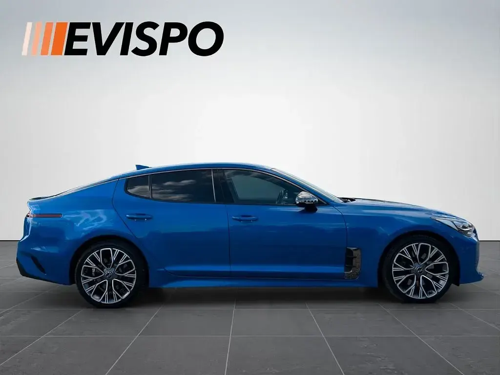 Gebraucht Kia Stinger GT-Line 256 PS (188 kW) 2018 Blau Kleinwagen