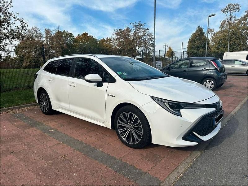 Gebraucht Toyota Corolla Team 184 PS (135 kW) 2020 Weiß Kombi