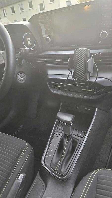 Gebraucht Hyundai i20 102 PS (75 kW) 2020 Violet Kleinwagen