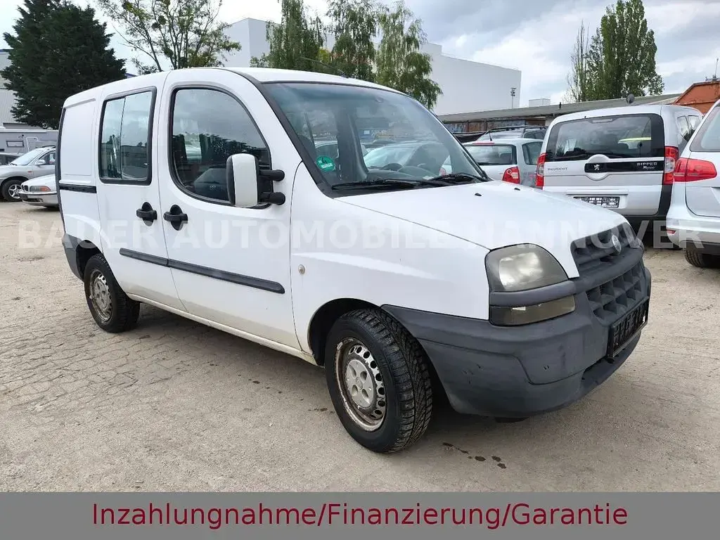 Gebraucht Fiat Doblò 105 PS (77 kW) 2004 Weiß Van / Kleinbus