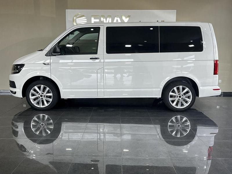 Weiß Gebraucht 2019 VW Multivan R Van | 32.498 € (Fairer Preis) - Bild 1/4