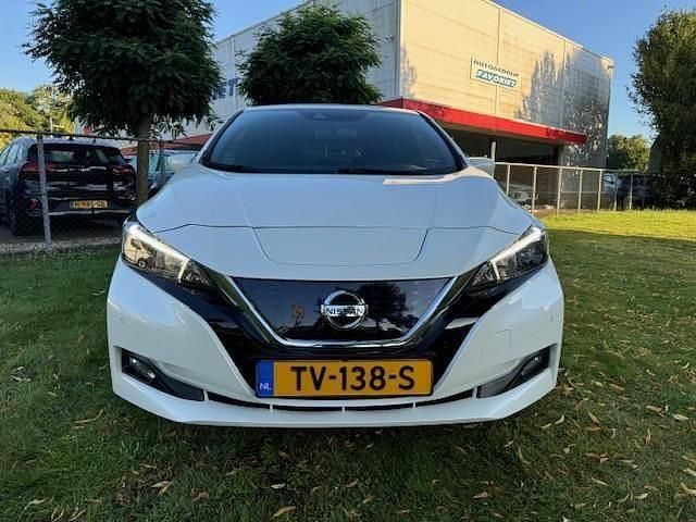 Gebraucht Nissan Leaf N-Connecta 110 kW (150 PS) 2018 Weiß Kleinwagen