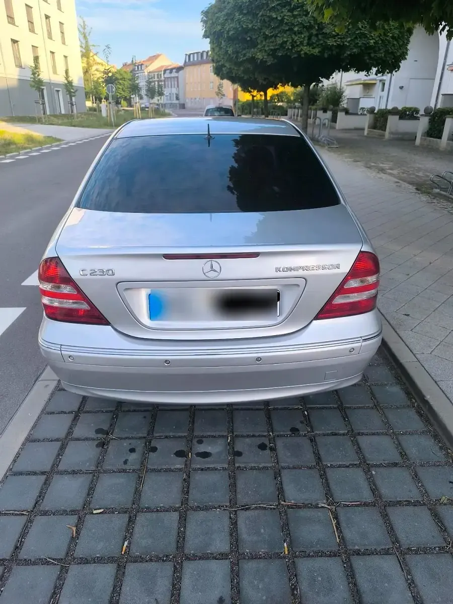 Gebraucht Mercedes C230 197 PS (144 kW) 2005 Grün Limousine