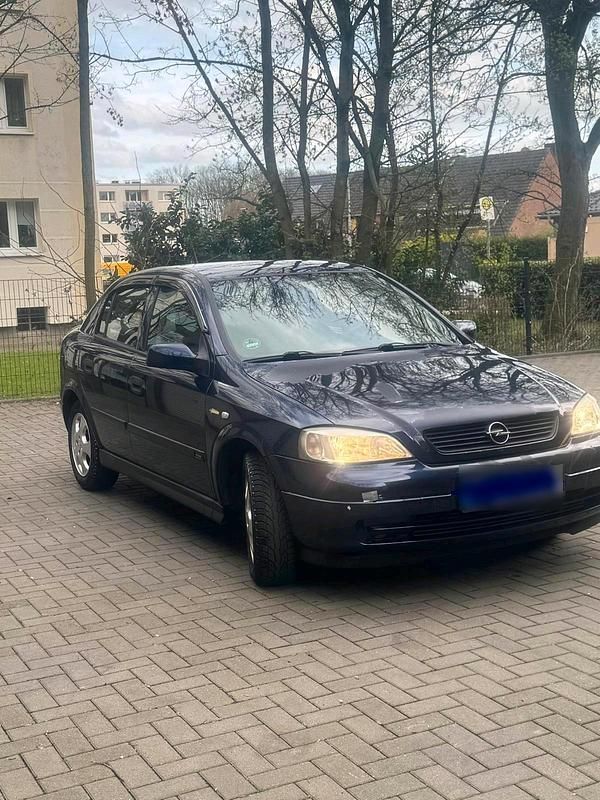 Gebraucht Opel Astra 101 PS (74 kW) 2000 Blau Kombi