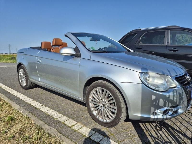 Usado VW Eos 150 HP (110 kW) 2008 Prateado Cabrios